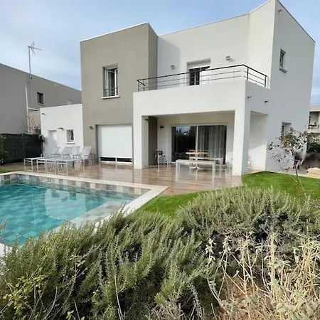 St Louis A 50m De La Mer+6 Velos +piscine+climatisation 别墅